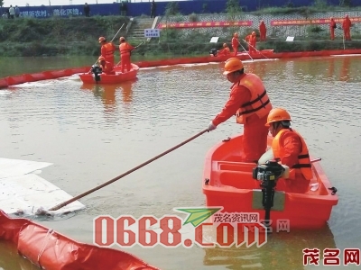 本次联合应急演练在茂名市茂南区新坡镇白沙河合水桥断面举行。